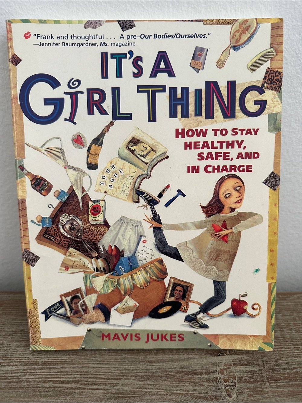 It's a Girl Thing by Mavis Jukes - Illustrated Health Guide